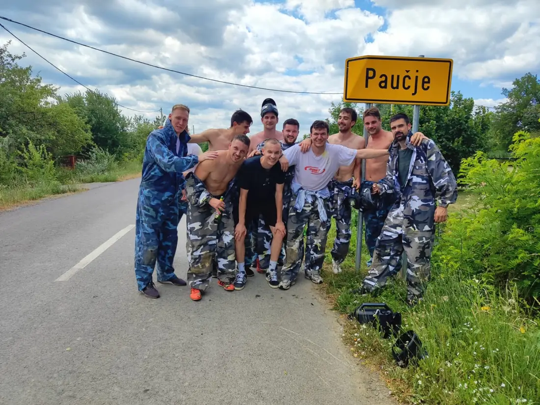 Paintball igra u prirodi
