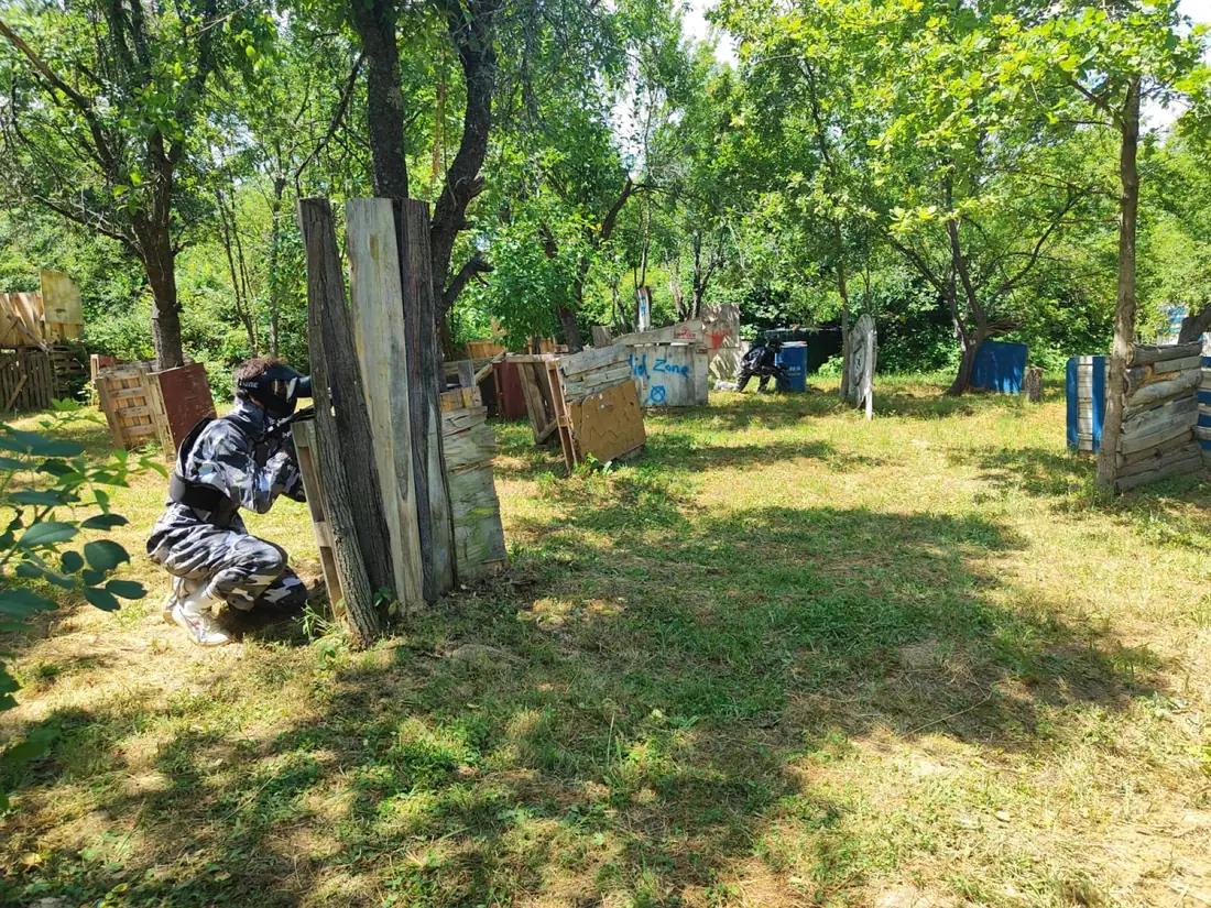 Paintball igrači u akciji